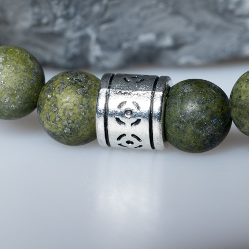 Pyrit Armband matt mit 8 mm Steinen