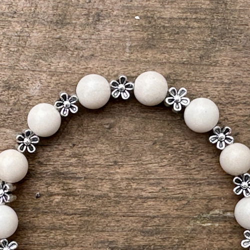 Weisses Kunststein Armband 8 mm matt