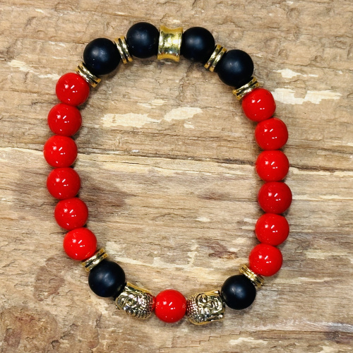 Roter Kunststein mit Onyx und Baddha Köpfen 8 mm