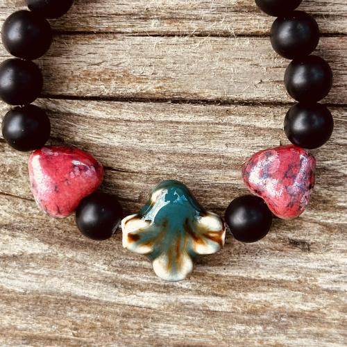 Onyx Armband 10 mm mit Keramik Glücksblatt und Herz