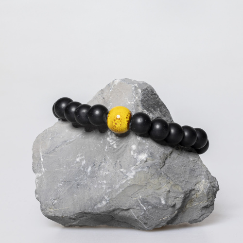 Onyx Armband 10 mm mit Keramik Glücksblatt und Herz